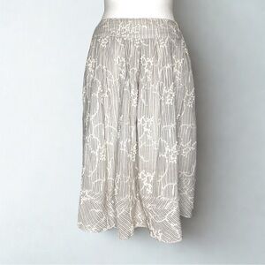 Antonio Melani Embroidered Skirt Women Size 4.  100% Cotton
